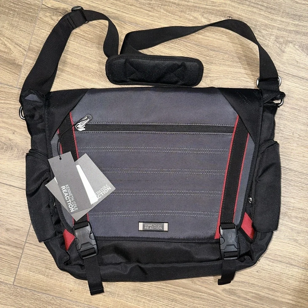 Kenneth Cole 